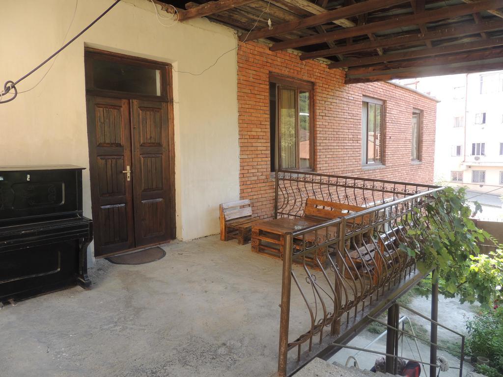 Guest House Chirina Sighnaghi Exterior foto